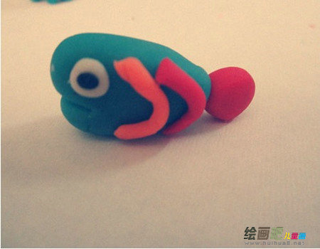 橡皮泥手工制作：橡皮泥制作小鱼