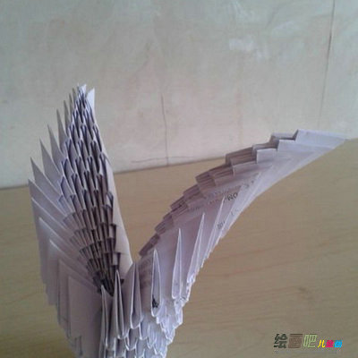 折纸大全：折纸三角插天鹅