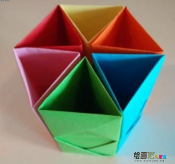 折纸大全：多彩笔筒