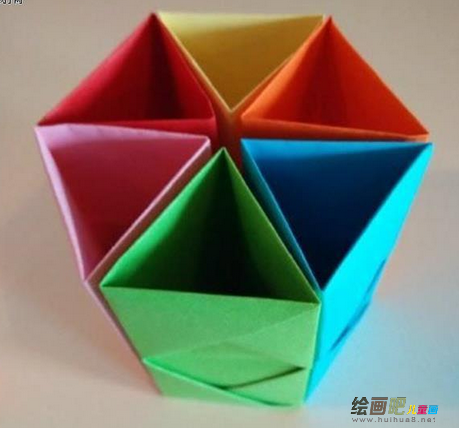 折纸大全：多彩笔筒