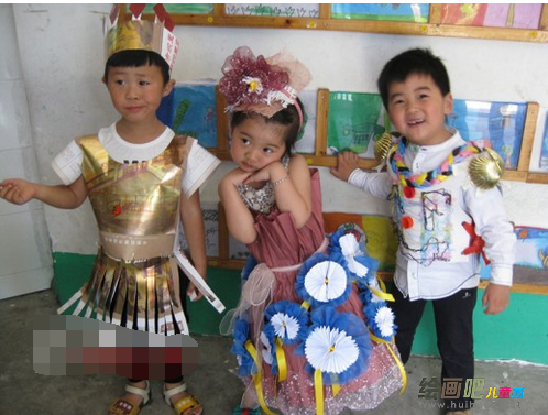 幼儿环保时装秀图片：儿童环保时装秀图片