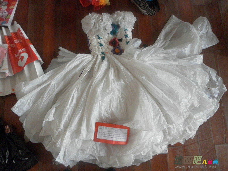 幼儿环保时装秀图片：幼儿园环保服装图片精选