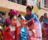 幼儿园环保时装秀图片：环保时装秀图片