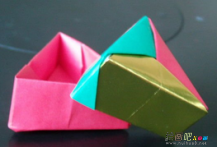 折纸大全：折纸三角礼盒的步骤