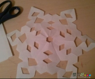 剪纸图案大全：剪纸雪花的步骤图解