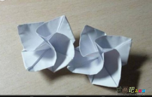折纸大全：四瓣玫瑰的折纸方法