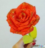折纸大全：皱纹纸折纸花方法步骤