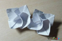 折纸大全：四瓣玫瑰的折纸方法