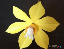 剪纸图案大全：花朵剪纸的步骤方法