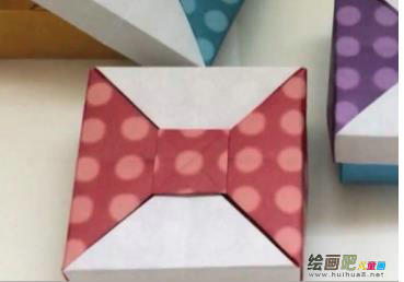 折纸大全：可爱折纸领结盒子收纳盒的折纸方法教程