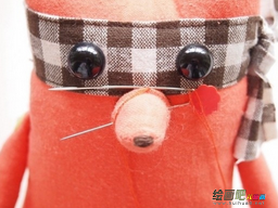 布艺手工制作：教你制作可爱的布艺小玩偶