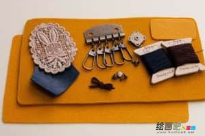 布艺手工制作：可爱小巧的女式钥匙包DIY制作图解教