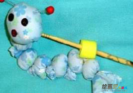 橡皮泥手工制作：会动的毛毛虫