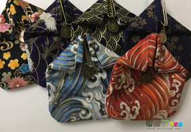 布艺手工制作：教你制作简单好看的布艺DIY口金包零